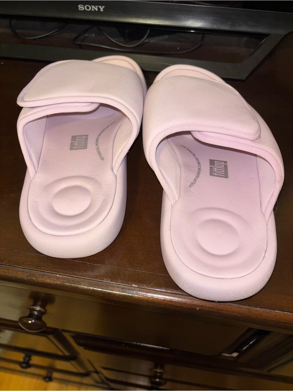 NWOT FitFlop Pink/purple Comfort Slides Size 8 - Picture 2 of 3
